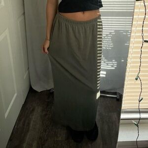 Style soft Cherokee Maxi skirt